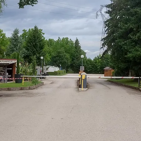 Smart Madrid Mit Terrasse, Europapark, Rulantica Alpstuga *