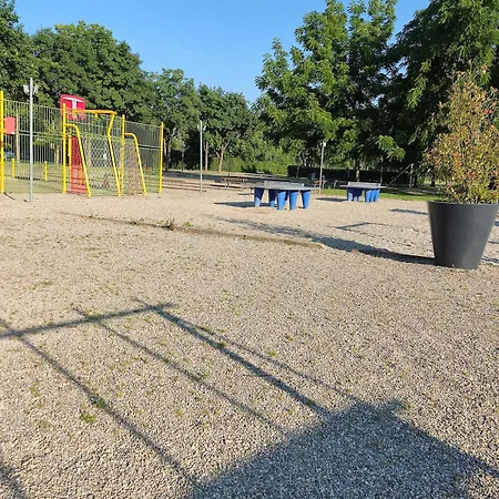 Smart Madrid Mit Terrasse, Europapark, Rulantica Alpstuga *