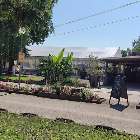 Smart Madrid Mit Terrasse, Europapark, Rulantica Alpstuga *